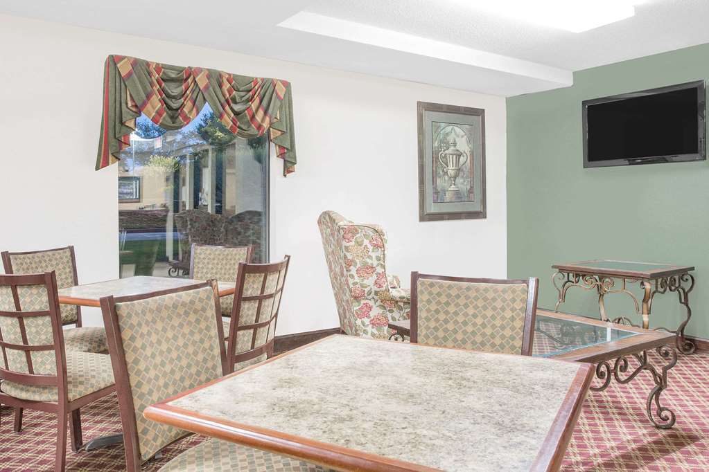 Gray Inn & Suites Экстерьер фото
